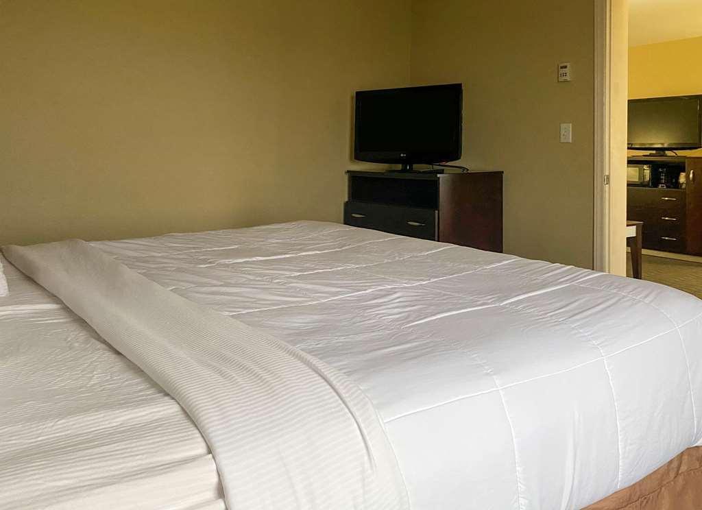 Mainstay Suites Conover-Hickory الغرفة الصورة