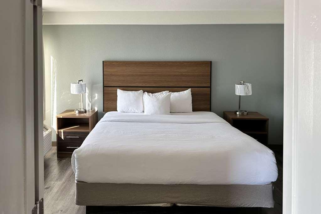 Mainstay Suites Conover-Hickory الغرفة الصورة